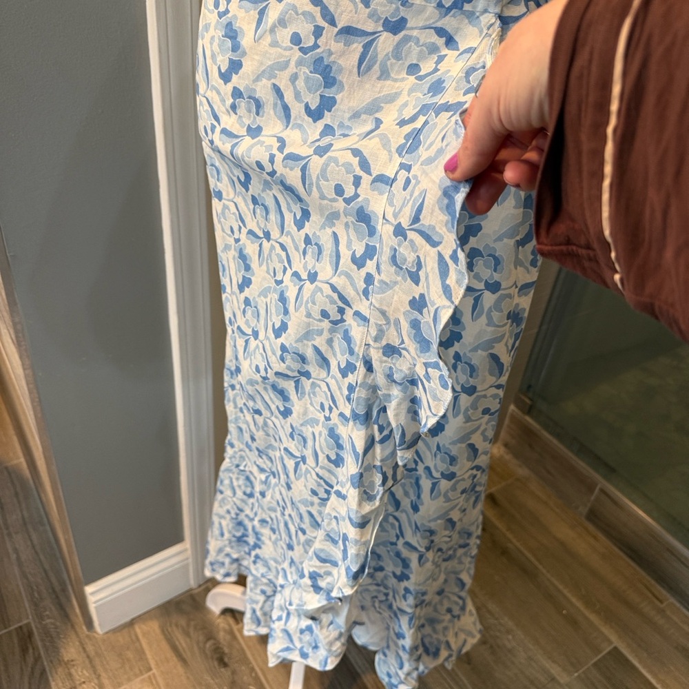 J McLaughlin Cerise Linen Blend Blue and White Floral Maxi Dress Medium - Picture 6 of 11
